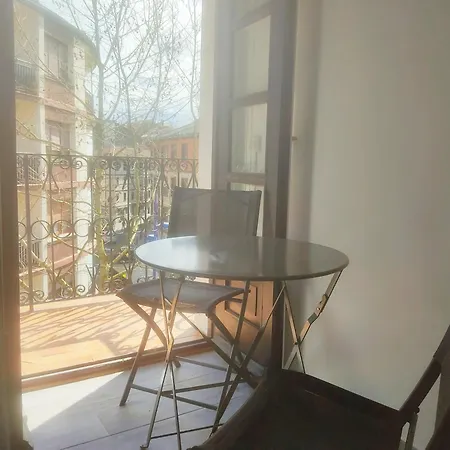 Estudio Con Cocina Lauaxeta * Мунгия